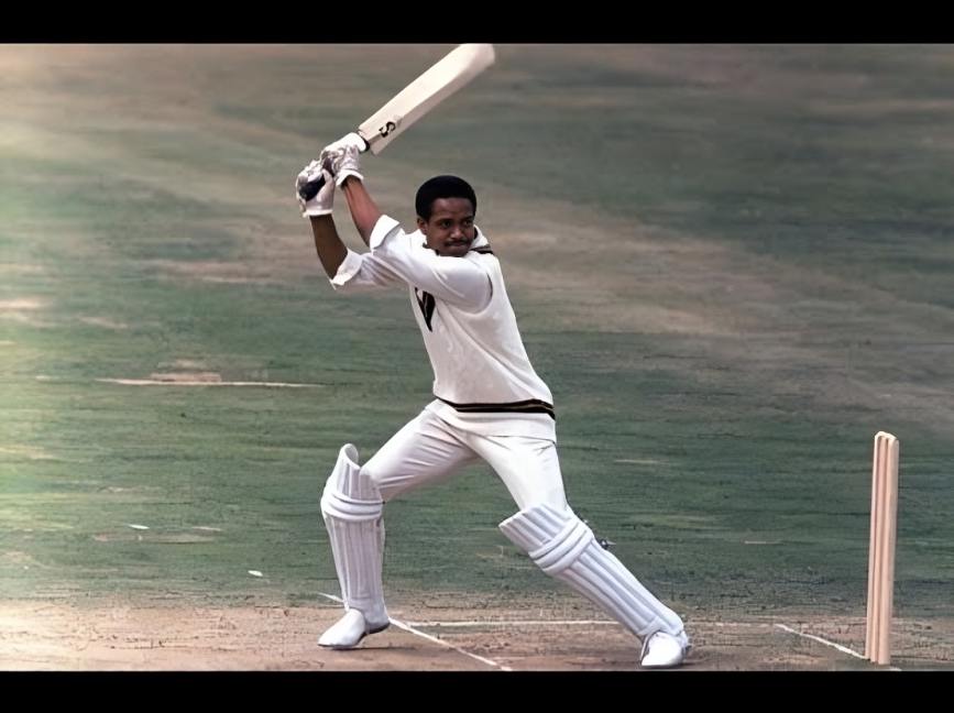 E2bet Gary Sobers 1968 Bat (Cricketers Who Used Most Expensive Cricket Bats)