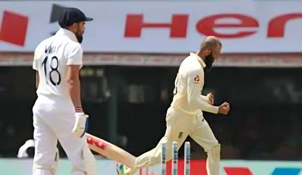 Moeen Ali (10)