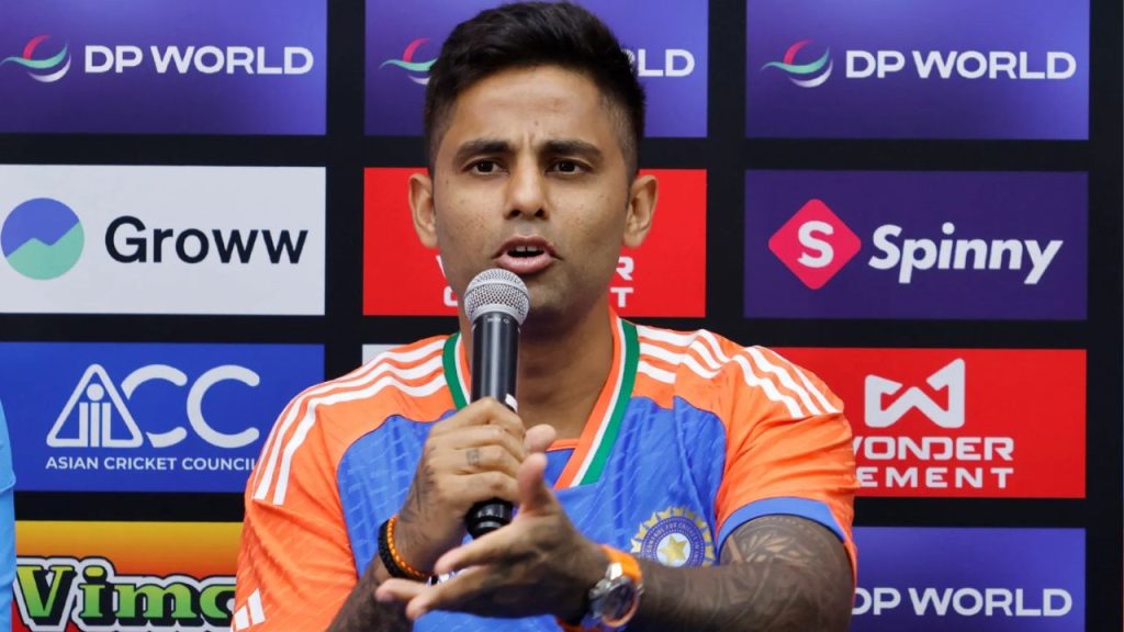 সূর্যকুমার যাদব বেছে নিলেন ভারতের সেরা ব্যাটারদের ফরম্যাটভিত্তিক তালিকা; রোহিত শর্মাকে উল্লেখ করলেন সেরা অধিনায়ক হিসেবে