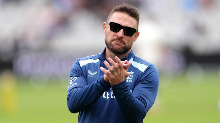 ECB ২০২৬ সালের ১২ই জুলাই Brendon McCullum ইংল্যান্ডের টেস্ট কোচের পদ থেকে বরখাস্ত করেছে